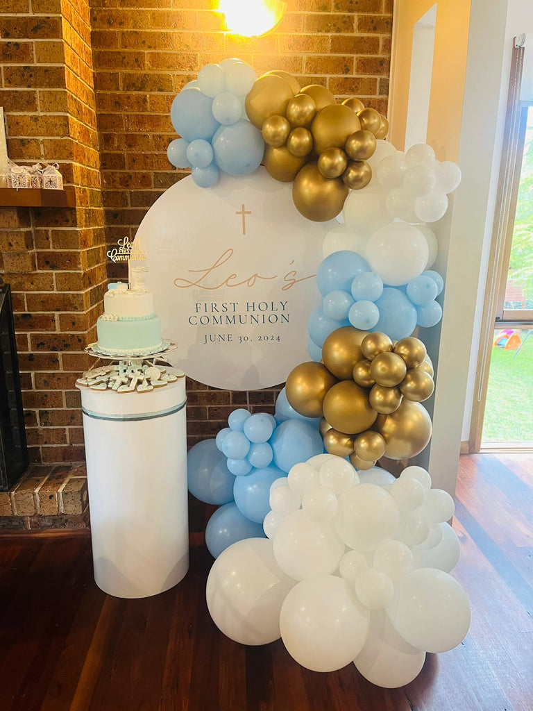 First Communion Customised Easel Board With Balloon Garland